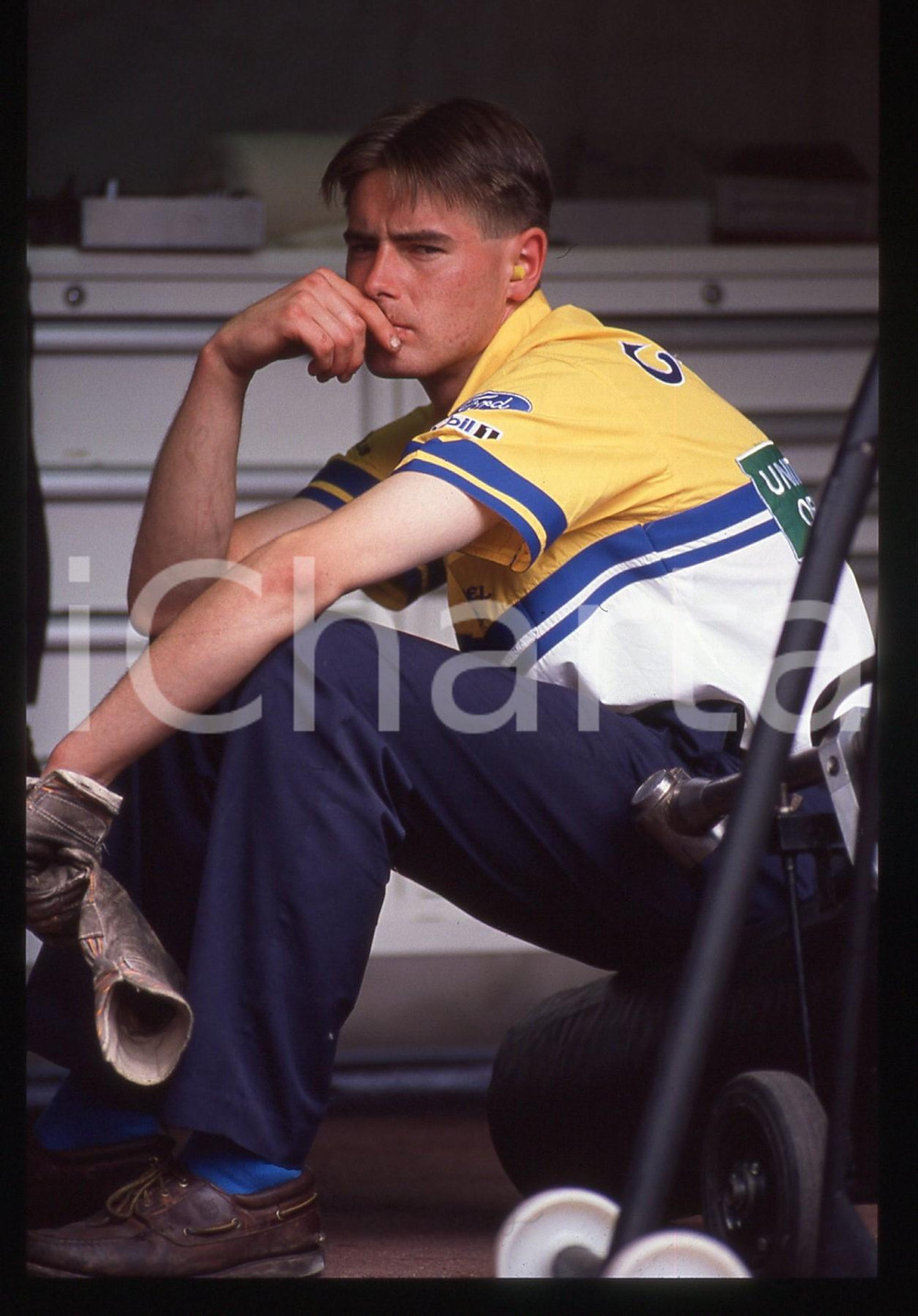 35mm vintage slide* 1990ca FORMULA 1 - Meccanico scuderia BENETTON ai box (4)