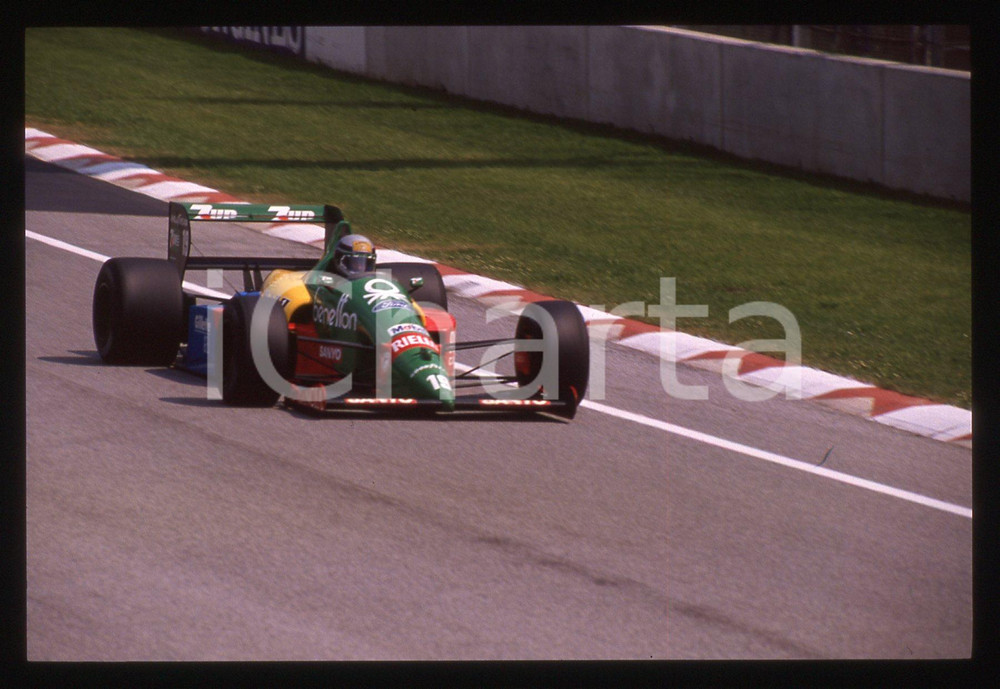 Fotografia d'epoca originale 35mm vintage slide* 1989 FORMULA 1 Alessandro NANNINI in pista su BENETTON B188 1