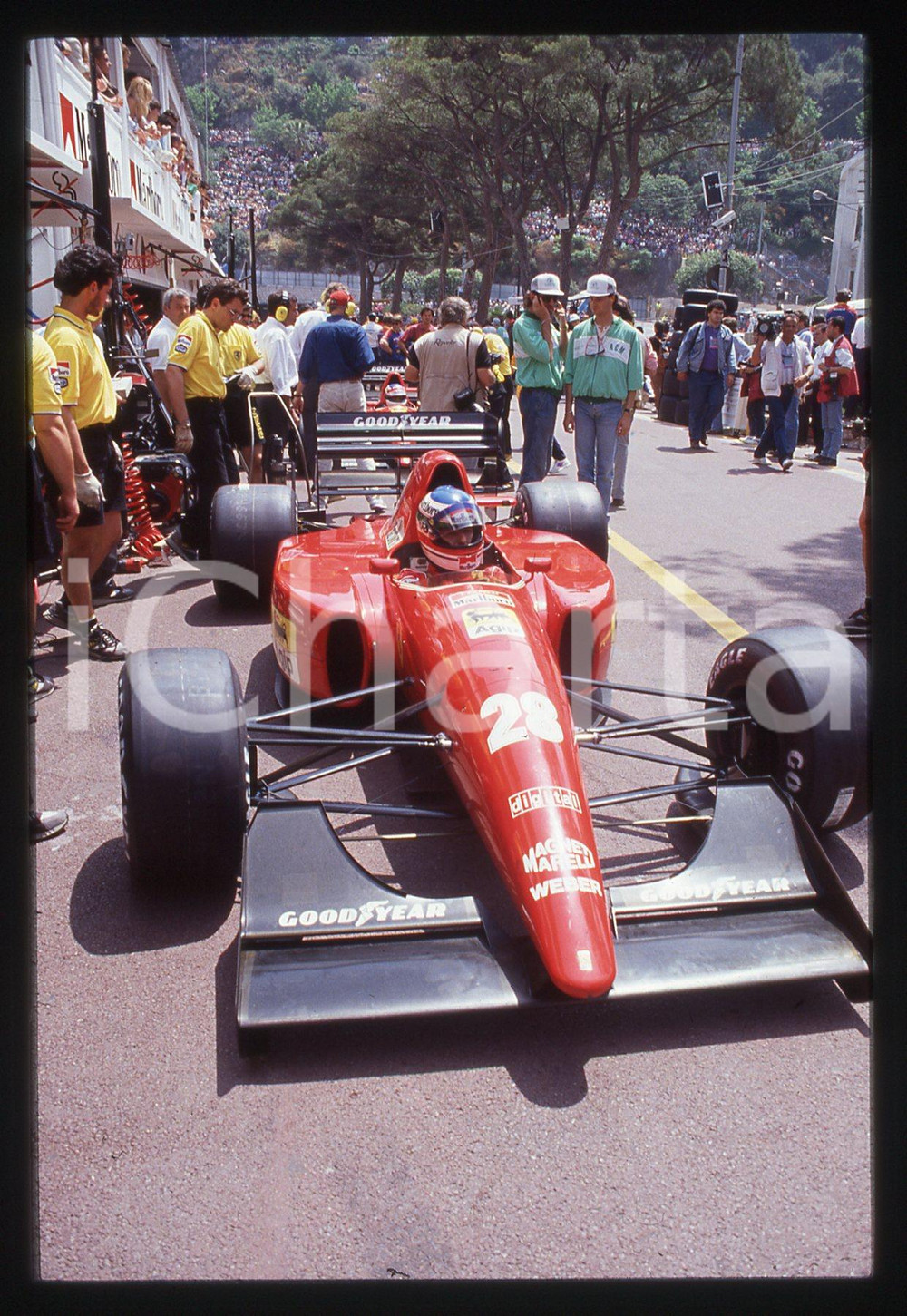 35mm vintage slide* 1992 MONTECARLO F1 Ivan CAPELLI ai box su FERRARI F92A *