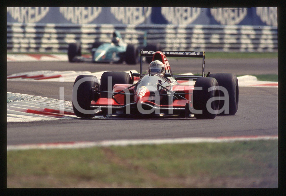 35mm vintage slide* 1992 FORMULA 1 - Gabriele TARQUINI in gara su FONDMETAL GR01