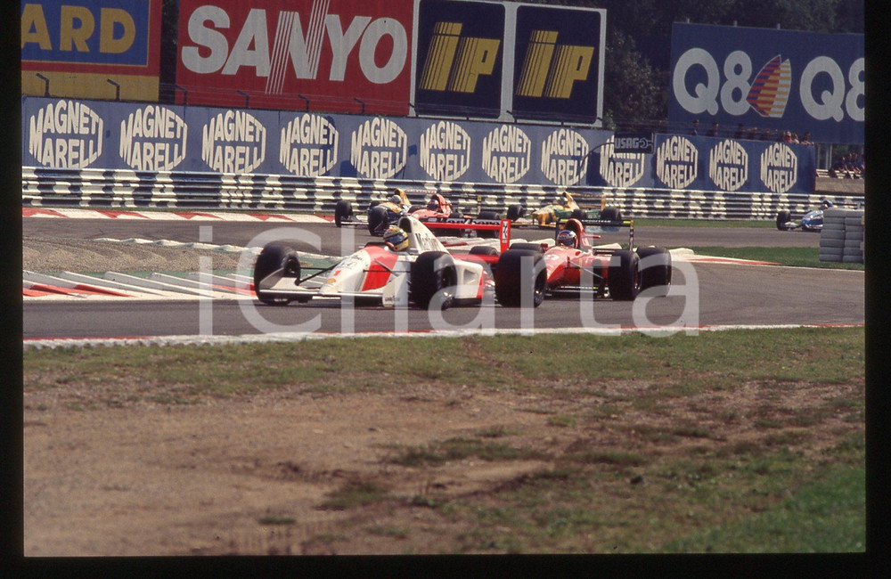 Fotografia d epoca originale 35mm vintage slide 1992 FORMULA 1  Jean ALESI e Ayrton SENNA durante la gara 1
