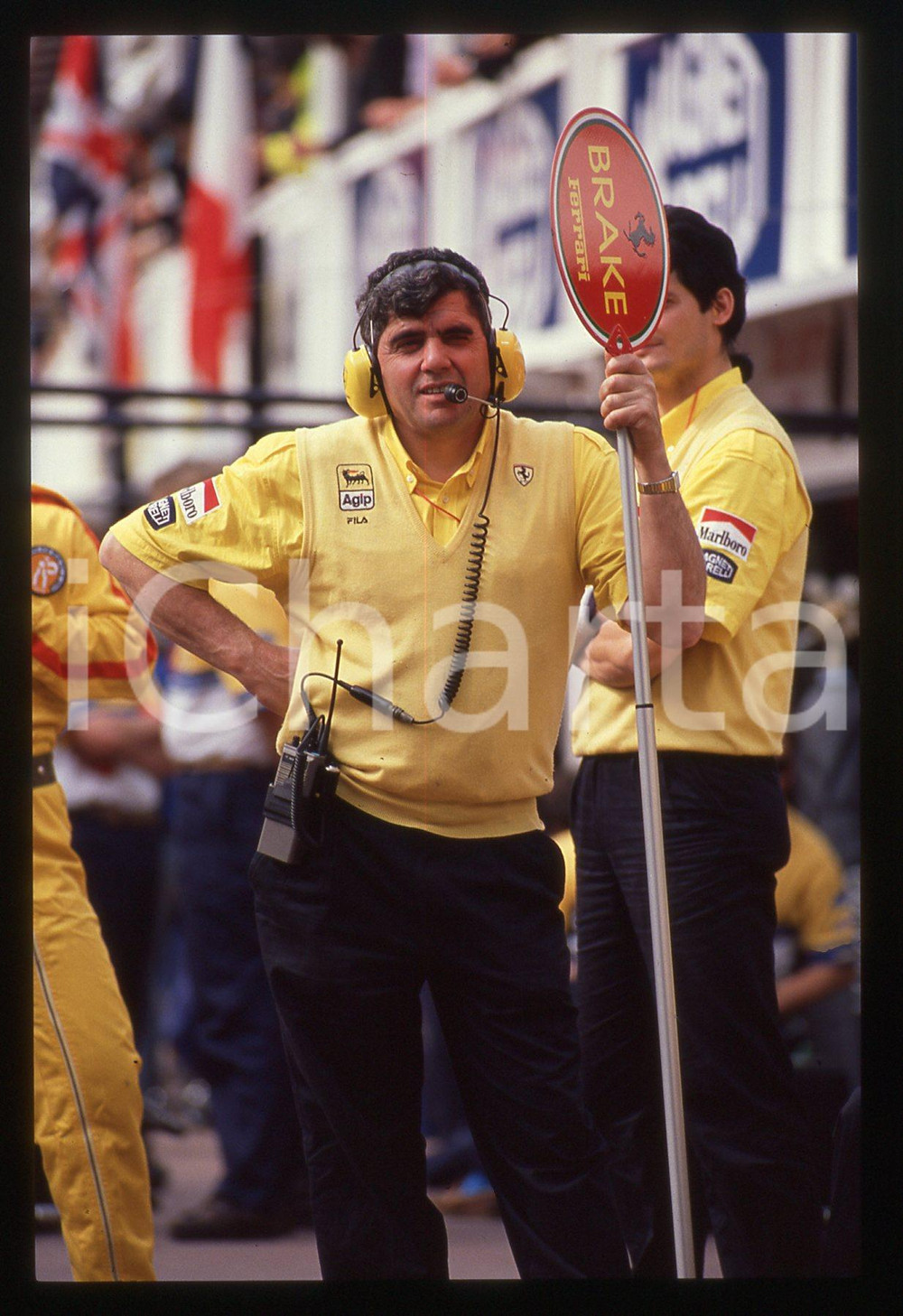 35mm vintage slide* 1990ca FORMULA 1 - Tecnico della scuderia FERRARI 