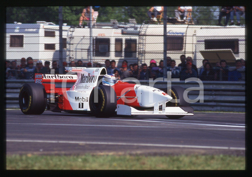 35mm vintage slide*1995 IMOLA FORMULA 1 Mika HAKKINEN in pista su MCLAREN Mp4/10