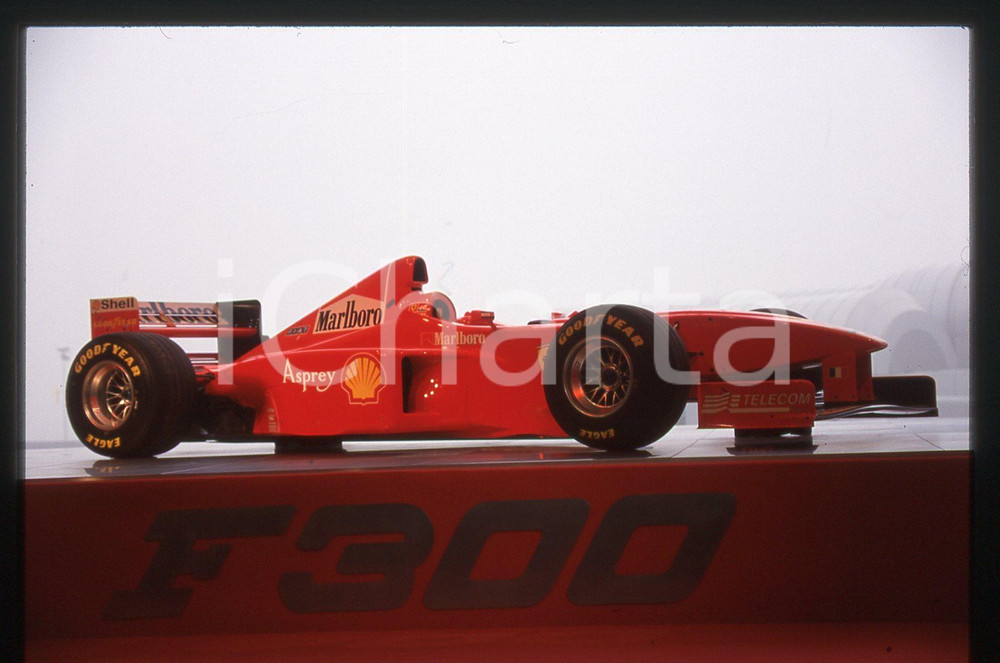 35mm vintage slide* 1998 FORMULA 1 - Presentazione FERRARI F300 (6)