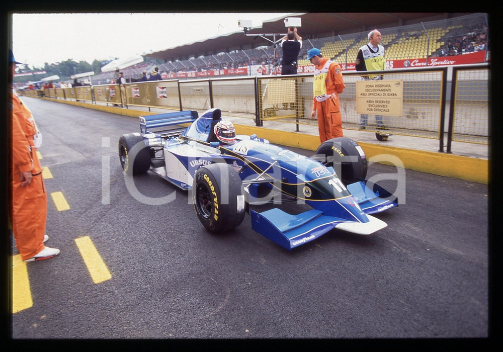 35mm vintage slide* 1995 IMOLA F1 - Andrea MONTERMINI nei box su PACIFIC PR02