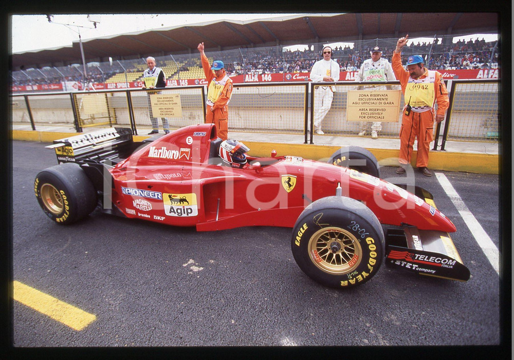35mm vintage slide* 1995 IMOLA F1 - Gerhard BERGER ai box su FERRARI 412T2 (6)