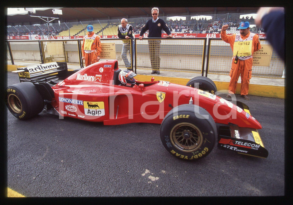 35mm vintage slide* 1995 IMOLA F1 - Gerhard BERGER ai box su FERRARI 412T2 (7)