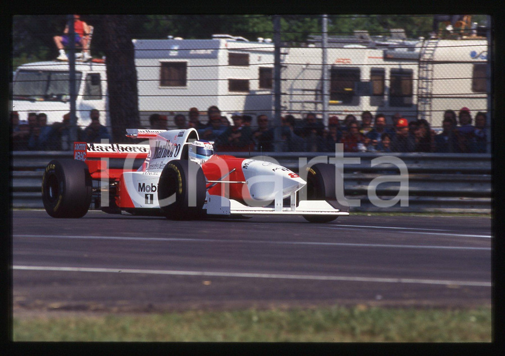 35mm vintage slide* 1995 IMOLA F1 Mika HAKKINEN in pista su MCLAREN MP4/10 