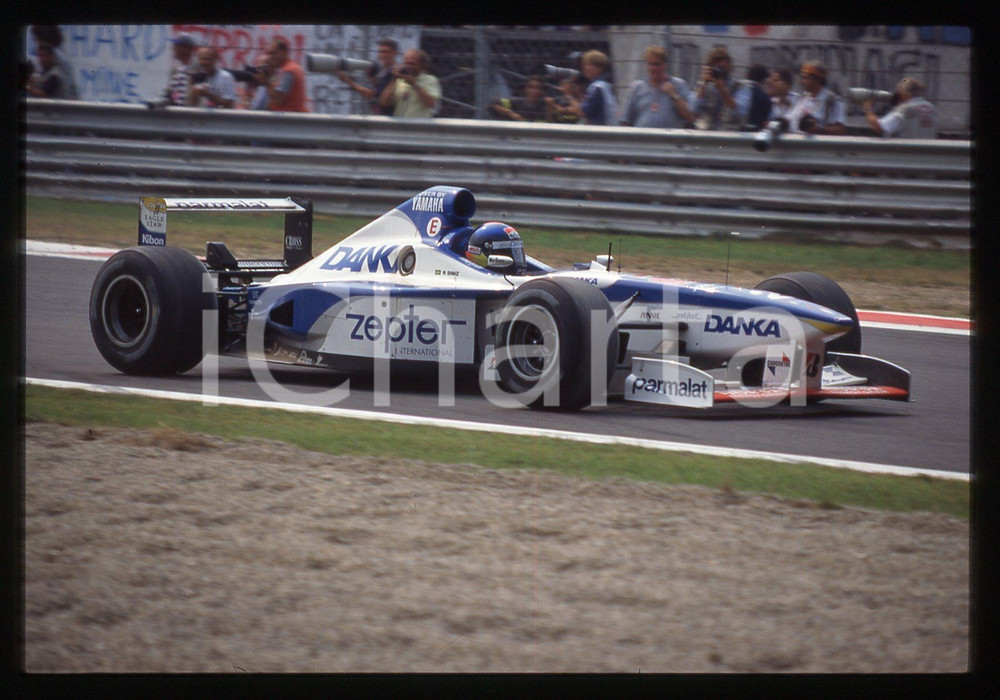 35mm vintage slide* 1997 MONZA F1 -  Pedro DINIZ in pista su ARROWS A12 (4)