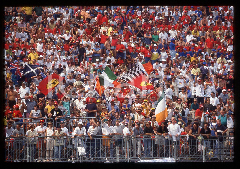35mm vintage slide* 1997 MONZA FORMULA 1 Gran Premio D'ITALIA Tifosi FERRRARi