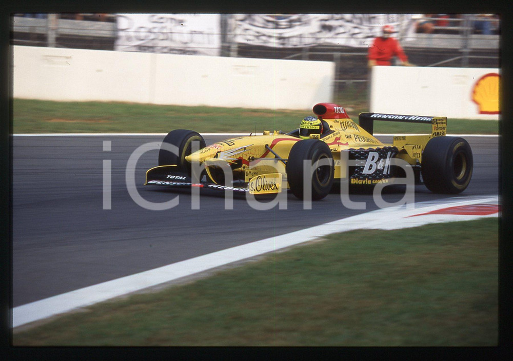 35mm vintage slide* 1997 MONZA F1 - Ralf SCHUMACHER in pista su JORDAN 197 (4)