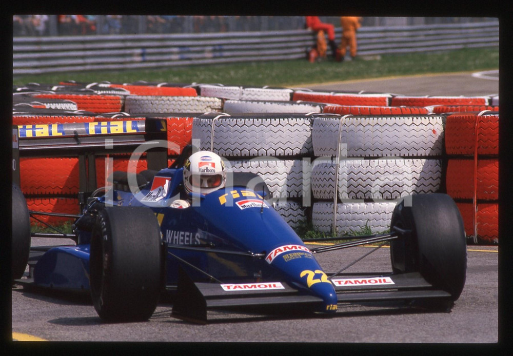 35mm vintage slide* 1988 FORMULA 1 Andrea DE CESARIS a bordo della RIAL ARC1