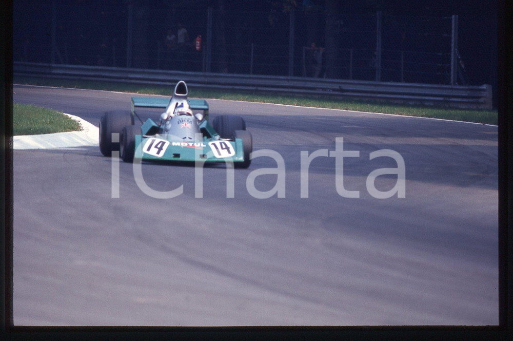 35mm vintage slide* 1974 FORMULA 1 - Henri PESCAROLO in pista su TEAM BRM