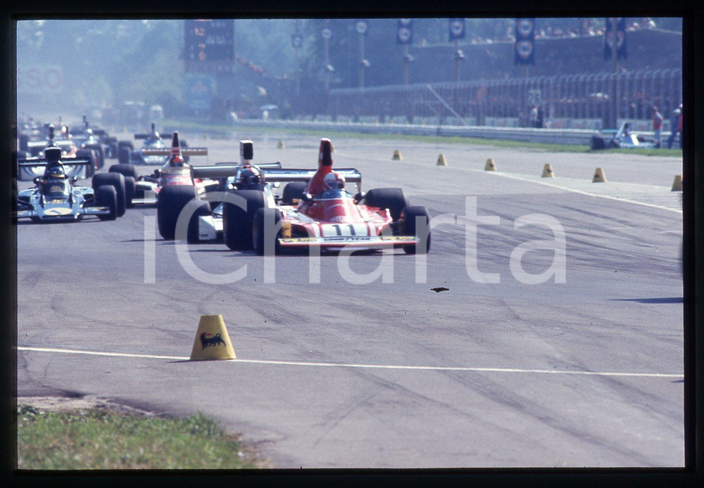 Fotografia d'epoca originale 35mm vintage slide* 1975ca FORMULA 1 - Monoposto durante un Gran Premio (5) 1
