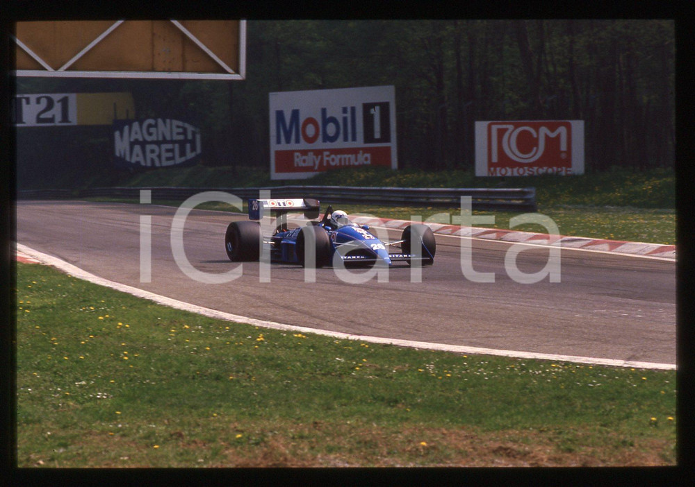 Fotografia d'epoca originale 35mm vintage slide* 1986 FORMULA 1 - René ARNOUX in pista su vettura LIGIER 1