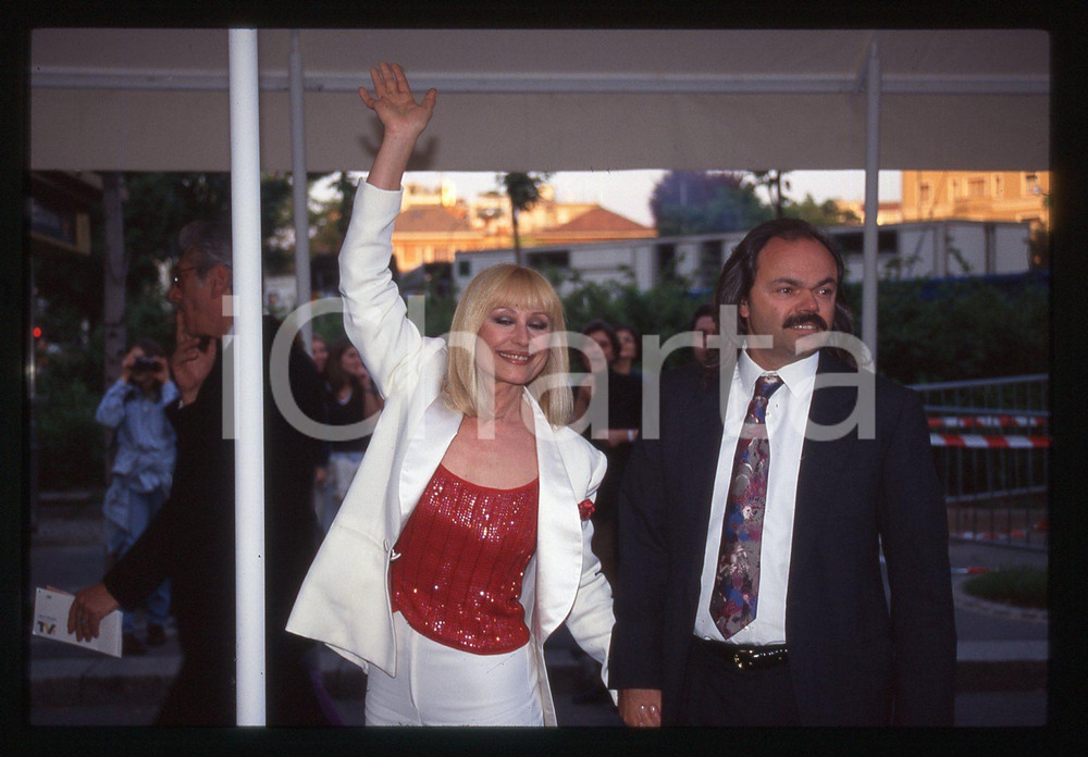 35mm vintage slide* 1996 NOTTE DEI TELEGATTI Raffaella CARRA' e Sergio JAPINO