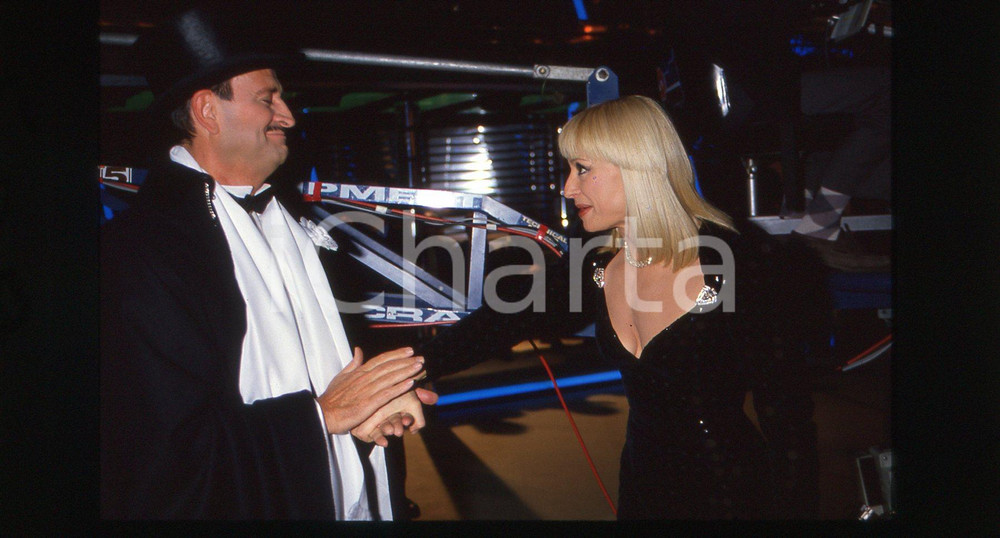 35mm vintage slide* 1990ca TELEVISIONE - Raffaella CARRA' con Georges DESCRIERES