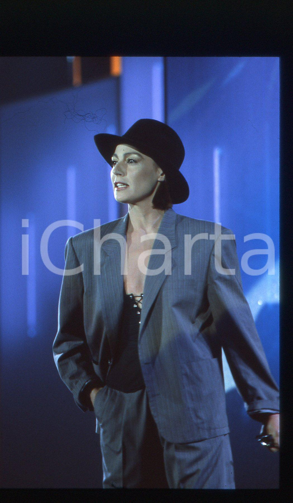 35mm vintage slide* 1985ca MUSICA - Viola VALENTINO ritratta sul palco (12)