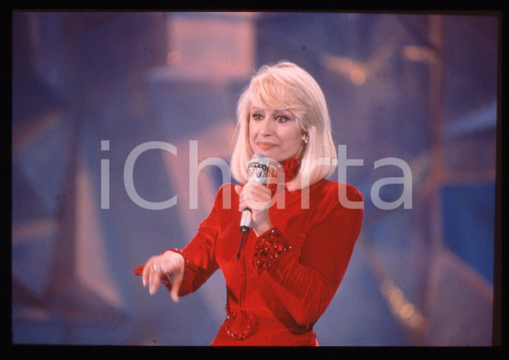 35mm vintage slide* 1990ca TELEVISIONE - Raffaella CARRA' ritratto showgirl (10)