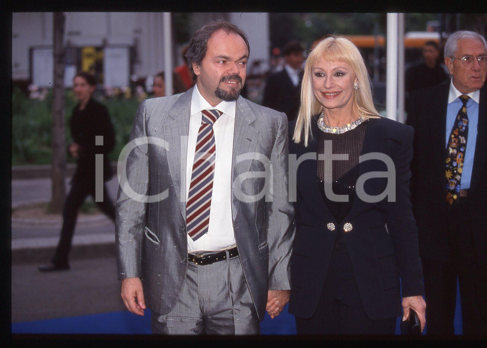 35mm vintage slide* 1998 NOTTE TELEGATTI - Raffaella CARRA' e Sergio JAPINO