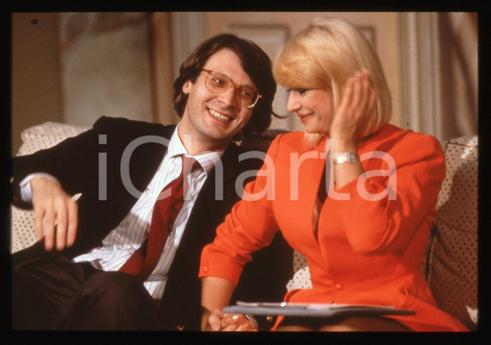 35mm vintage slide* 1990 RICOMINCIO DA DUE Raffaella CARRA' e Vittorio SGARBI 