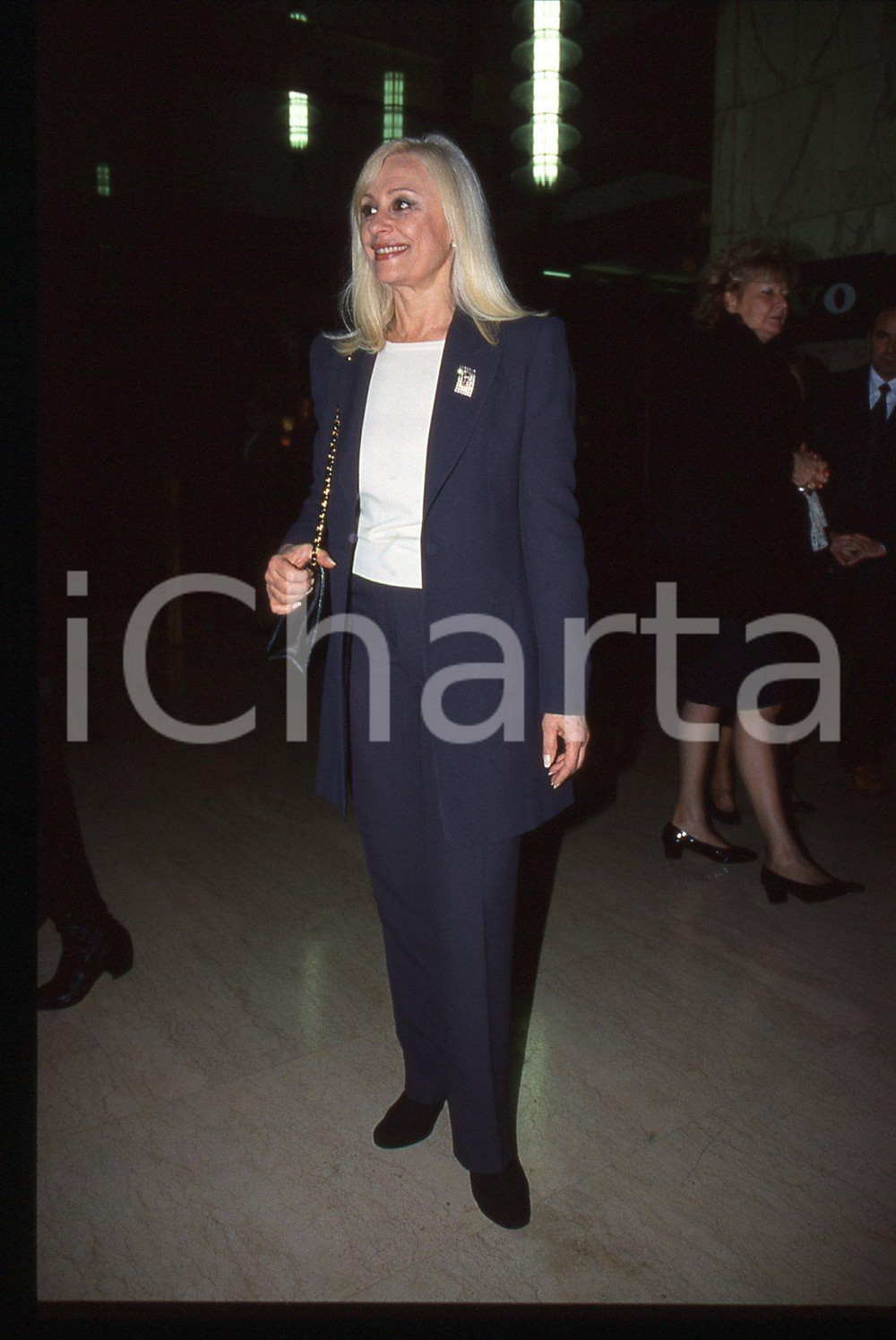 35mm vintage slide* 1990ca TELEVISIONE - Raffaella CARRA' ritratto showgirl (29)