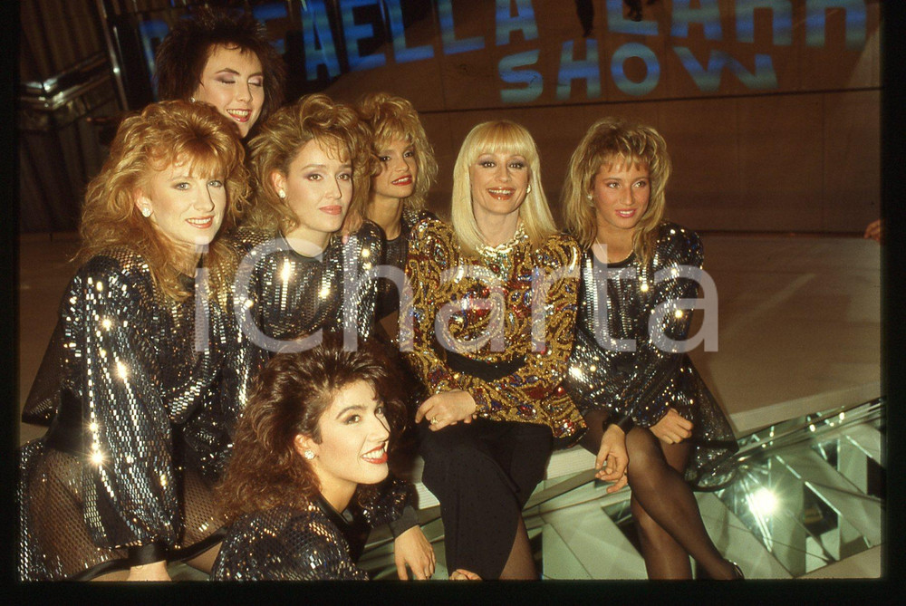 35mm vintage slide* 1988 RAFFAELLA CARRA' SHOW Raffaella CARRA' con le ballerine