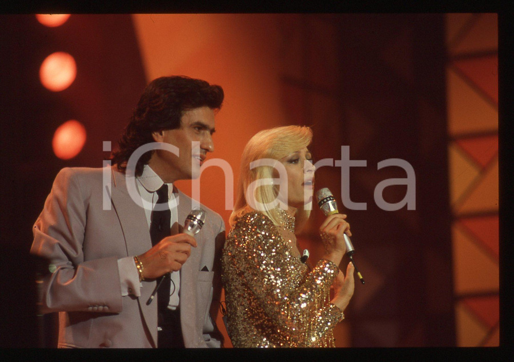35mm vintage slide* 1990ca TELEVISIONE - Raffaella CARRA' e Toto CUTUGNO