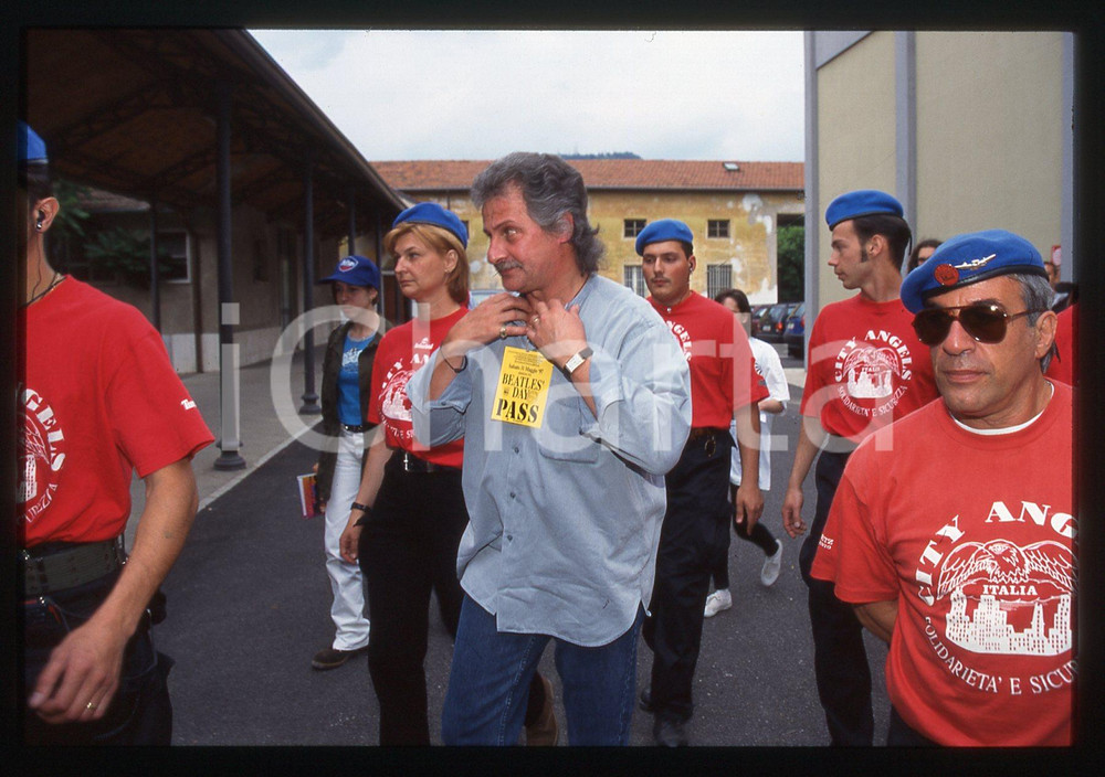 35mm vintage slide* 1997 BRESCIA Pete BEST batterista BEATLES a raduno fans (5)