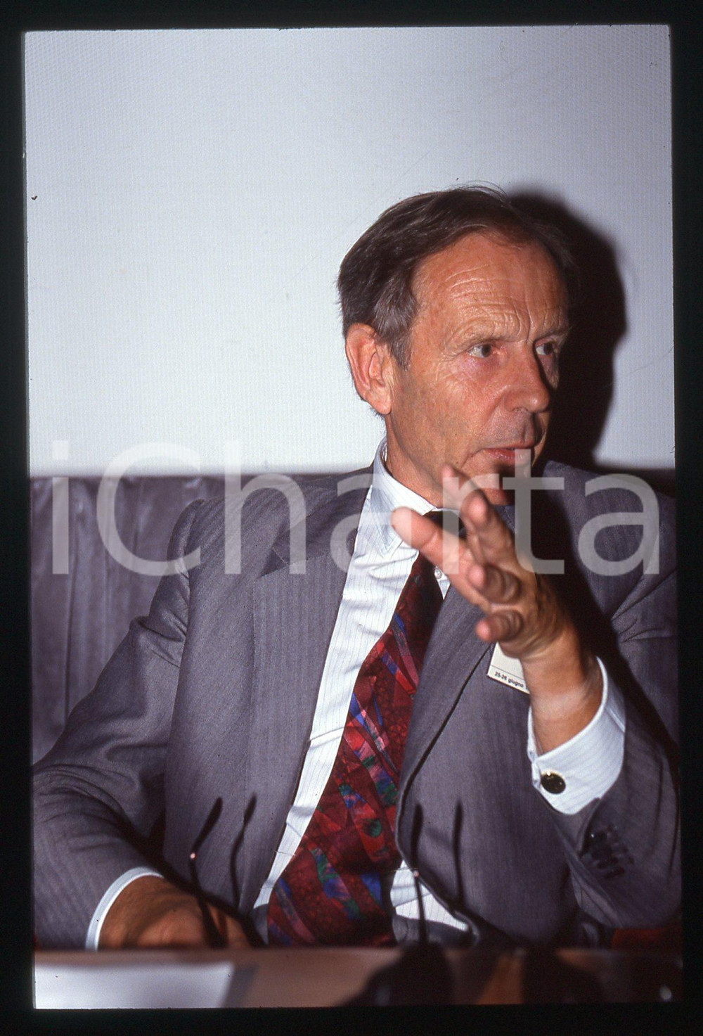 35mm vintage slide* 1992 MILANO - Sir Brian CORBY in Camera di Commercio (3)