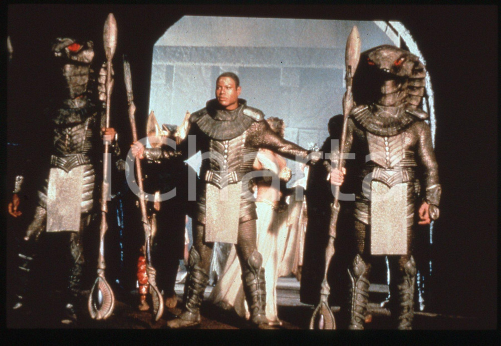 Fotografia d epoca originale 35mm vintage slide 1997 STARGATE SG1  Christopher JUDGE in una scena del film 1