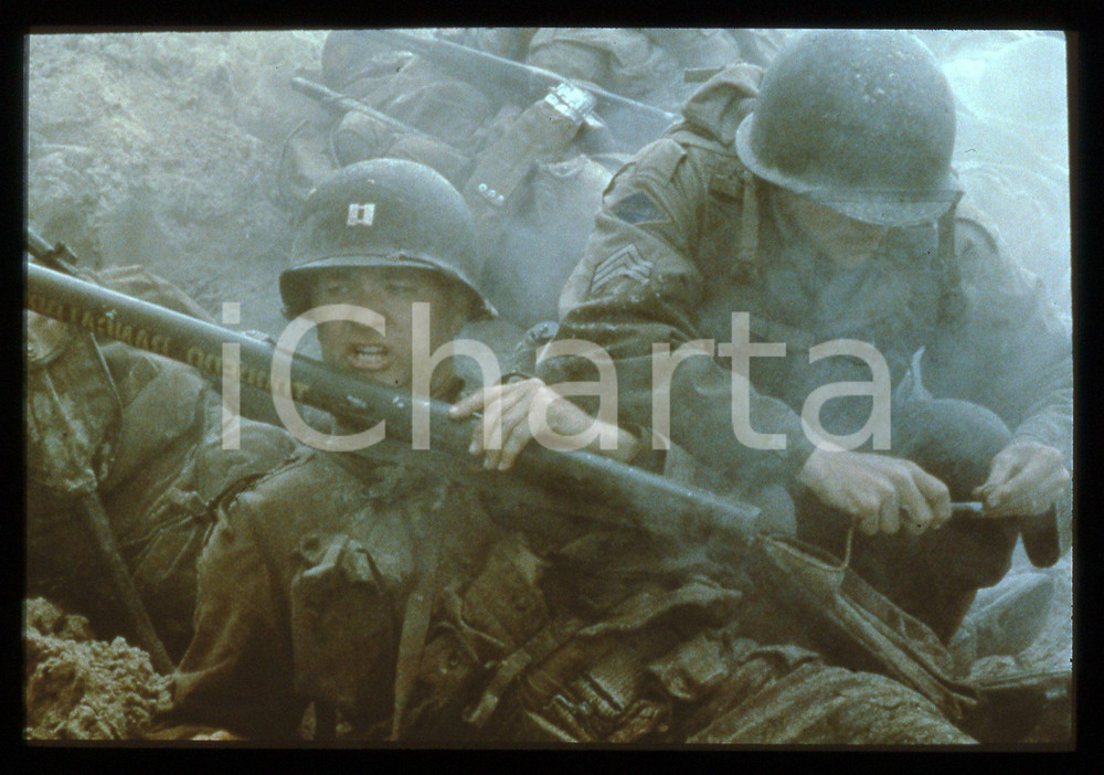 Fotografia d epoca originale 35mm vintage slide 1998 SALVATE IL SOLDATO RYAN  Tom HANKS in una scena 1