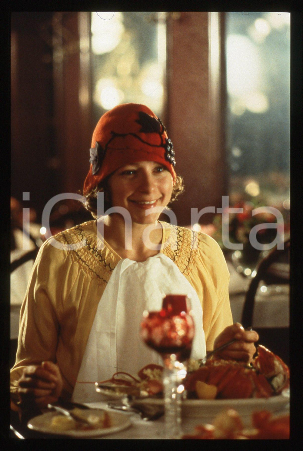 35mm vintage slide* 1999 SWEET AND LOWDOWN - Samantha MORTON in una scena 