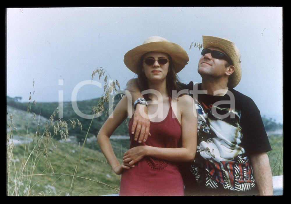 Fotografia d epoca originale 35mm vintage slide 1998 Film GALLO CEDRONE  Carlo VERDONE e Regina ORIOLI 1