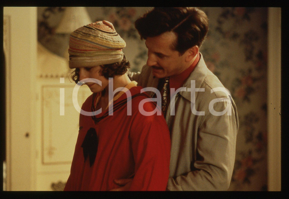 35mm vintage slide* 1999 SWEET AND LOWDOWN - Sean PENN e Samantha MORTON *