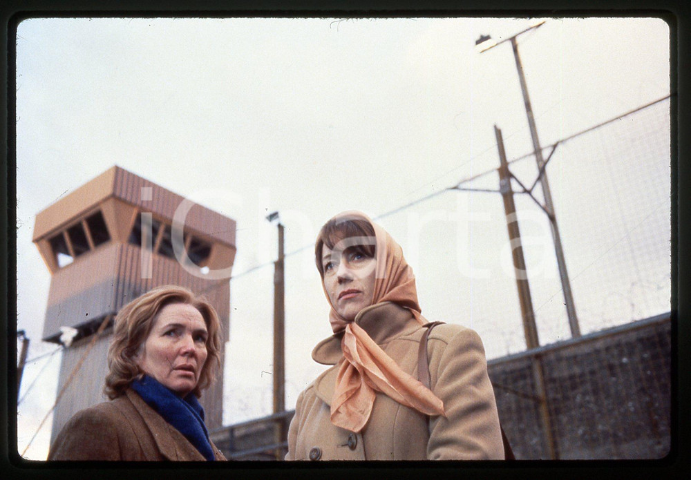 Fotografia d epoca originale 35mm vintage slide 1996 Film SOME MOTHER S SON  Helen MIRREN in una scena 1