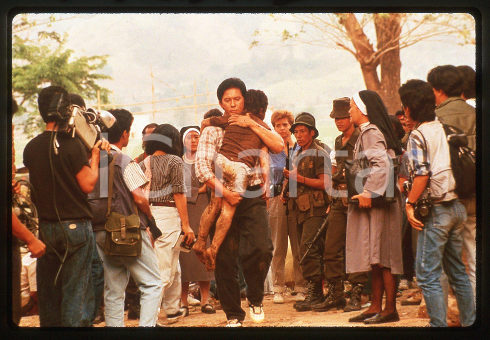 35mm vintage slide* 1989 Film ORAPRONOBIS - Phillip SALVADOR in una scena