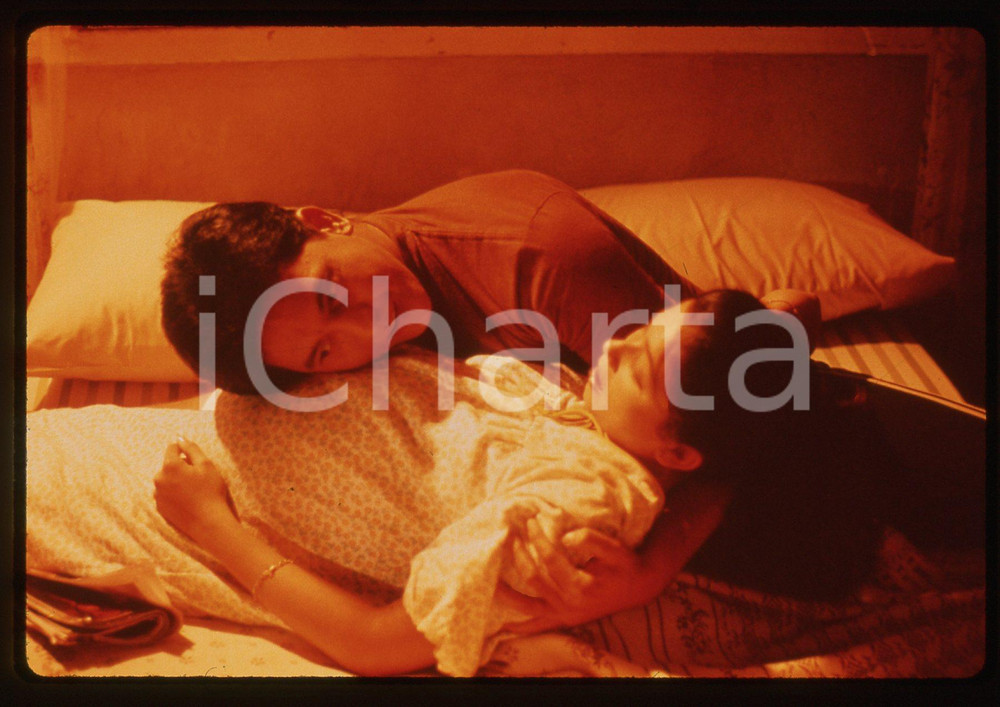 35mm vintage slide* 1989 Film ORAPRONOBIS - Phillip SALVADOR e Dina BONNEVIE (2)