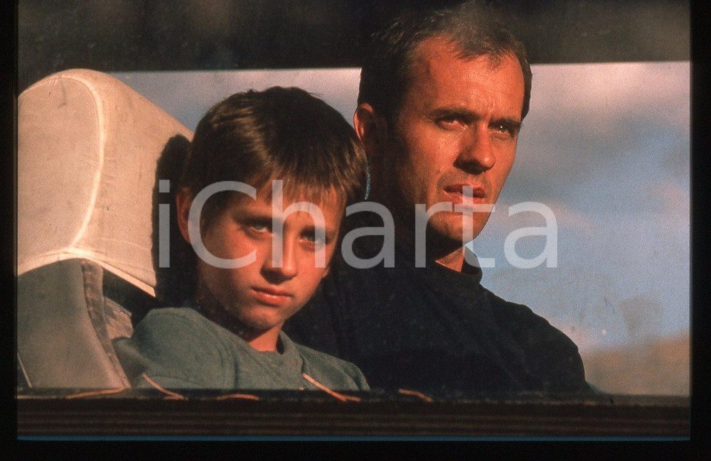 Fotografia d epoca originale 35mm vintage slide 1997 Film WELCOME TO SARAJEVO Stephen DILLANE in una scena 1