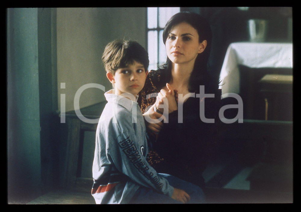 35mm vintage slide* 1998 UNA DONNA PER AMICO - Ramona BADESCU in una scena