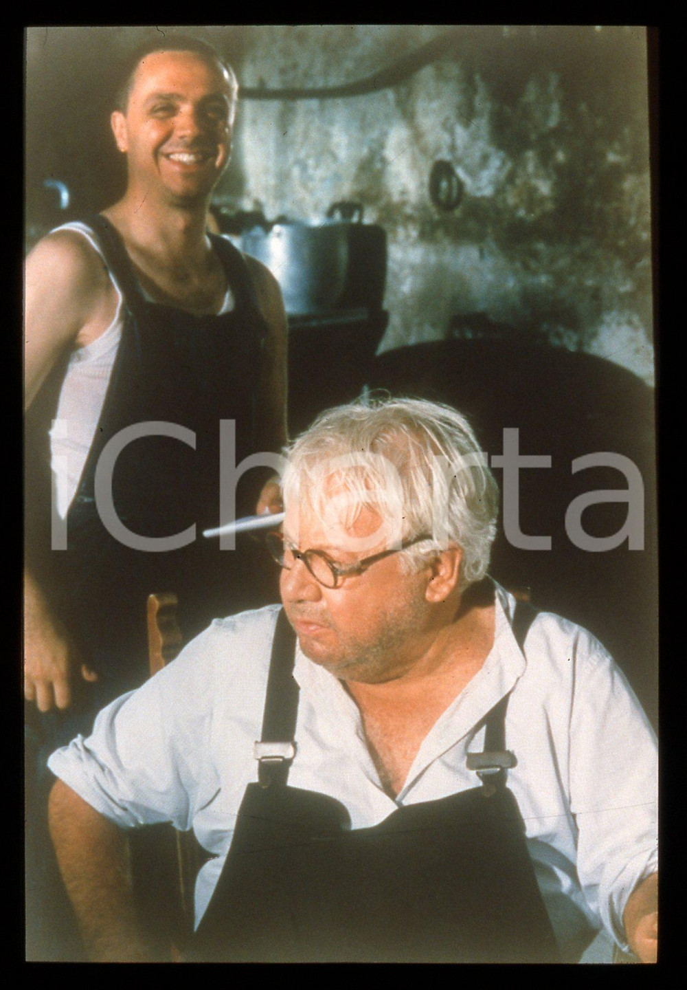35mm vintage slide* 1998 UN BUGIARDO IN PARADISO - Paolo VILLAGGIO in scena (2)