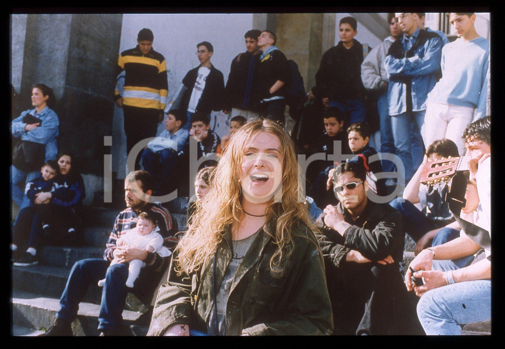 Fotografia d epoca originale 35mm vintage slide 1998 UN POSTO AL SOLE  Serena AUTIERI in una scena 1