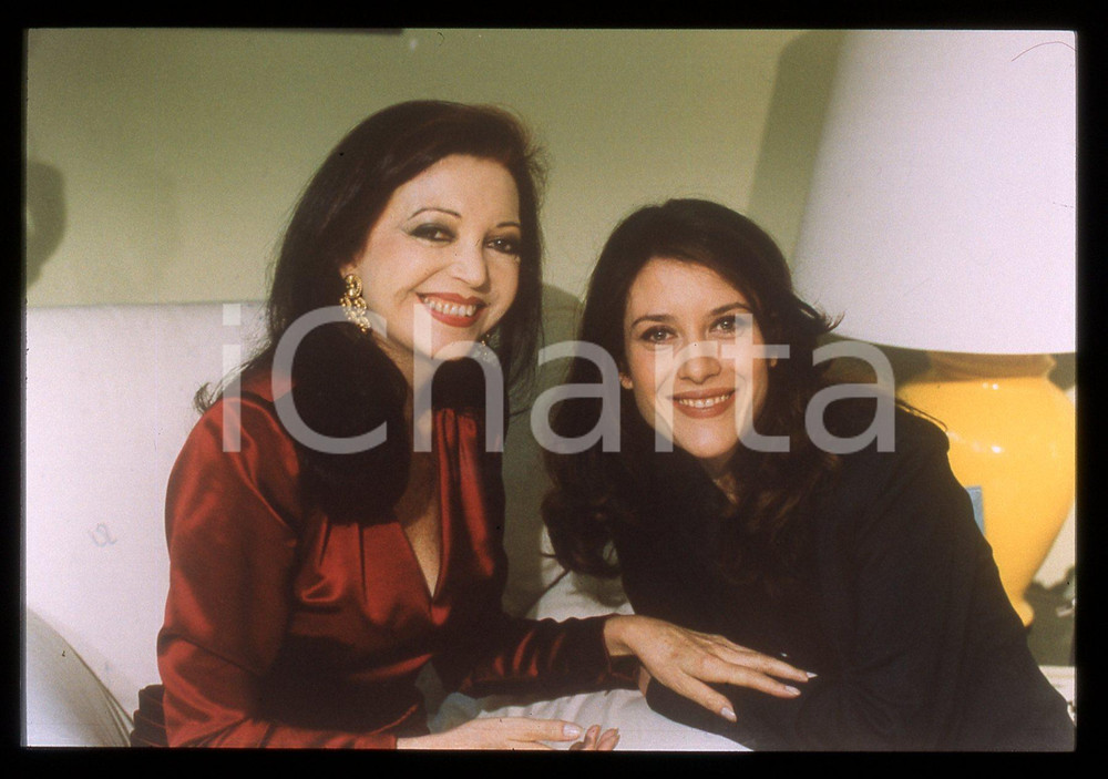 35mm vintage slide* 1998 UN POSTO AL SOLE - Bedy MORATTI e Giorgia BONGIANNI
