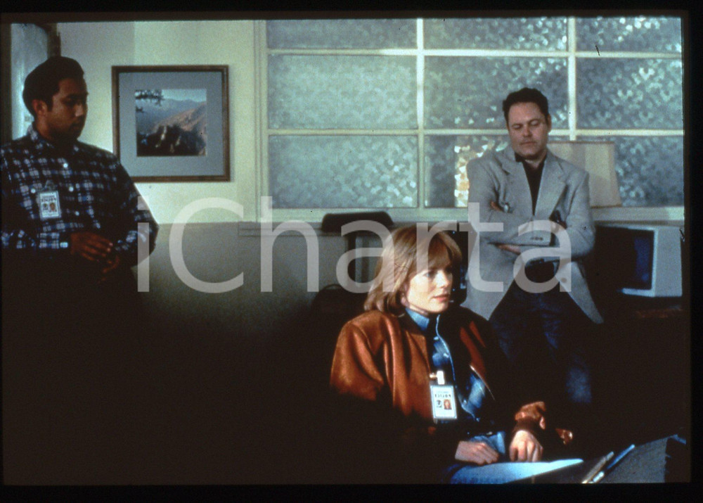 35mm vintage slide* 1996 Film CONUNDRUM - Marg HELGENBERGER in una scena