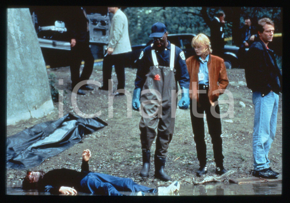 35mm vintage slide* 1996 Film CONUNDRUM - Marg HELGENBERGER in una scena (2)
