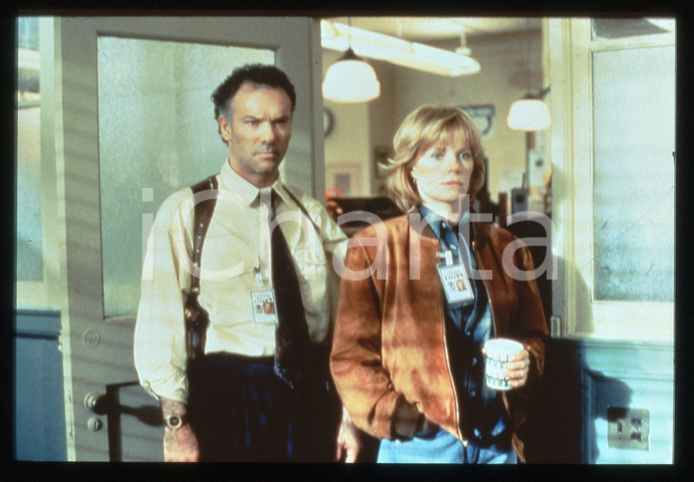 35mm vintage slide* 1996 Film CONUNDRUM - Marg HELGENBERGER in una scena (3)