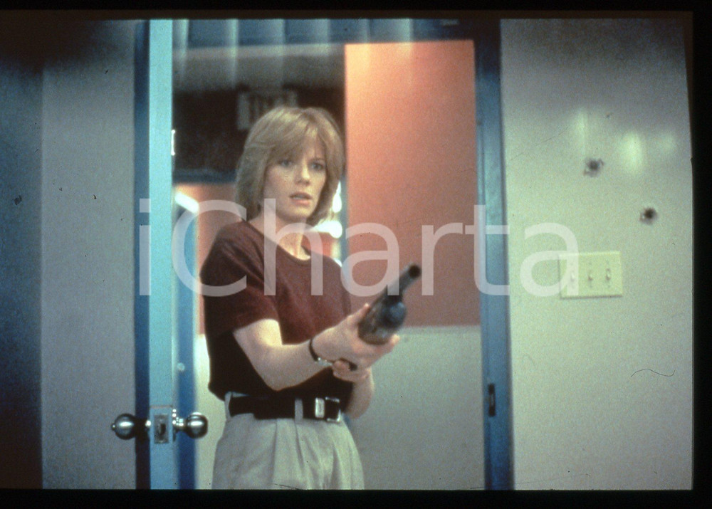 35mm vintage slide* 1996 Film CONUNDRUM - Marg HELGENBERGER in una scena (4)
