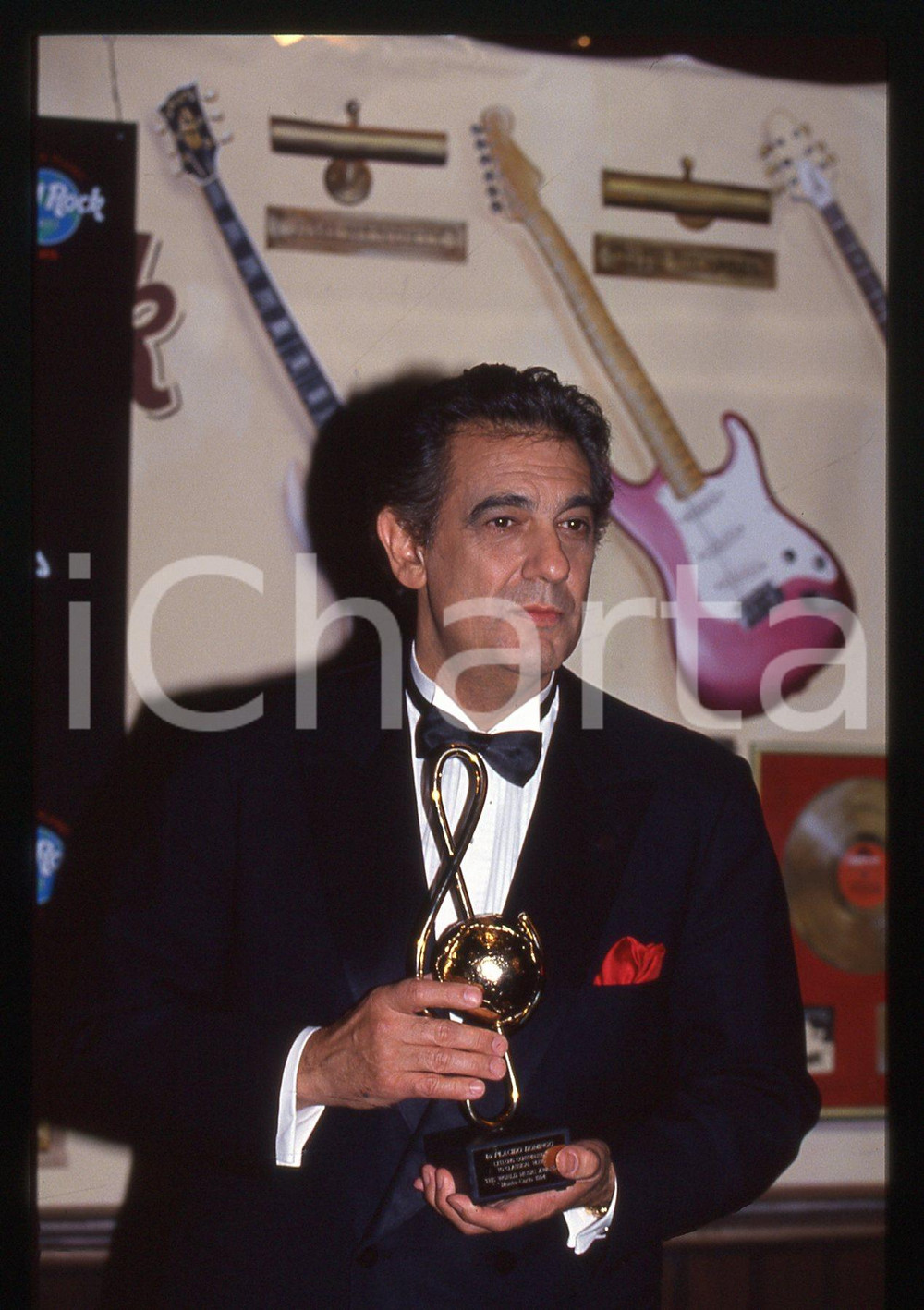 35mm vintage slide*1985ca MONTECARLO Plácido DOMINGO durante una premiazione (6)