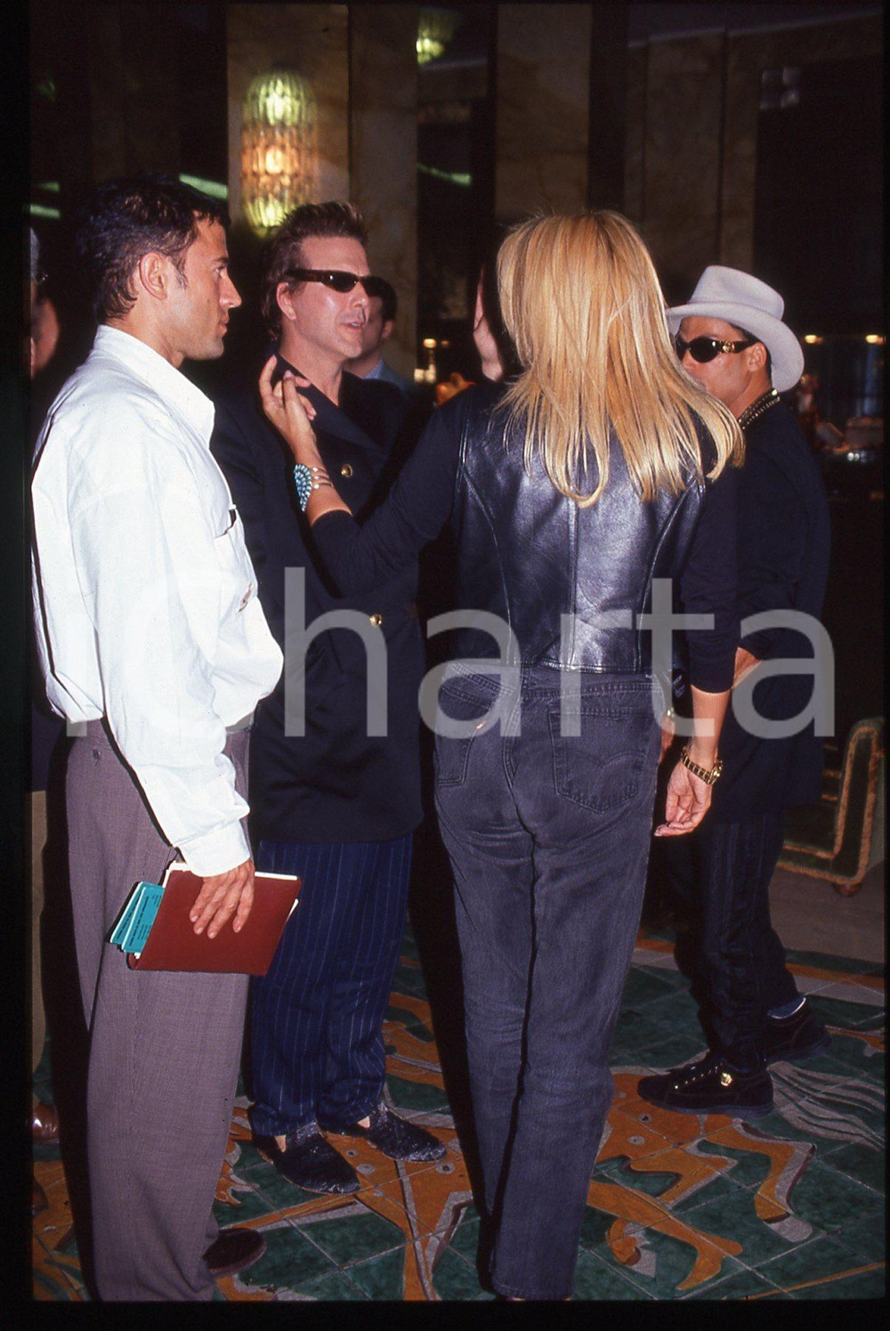 35mm vintage slide* 1994 GUBBIO - Mickey ROURKE e Mara VENIER (4)