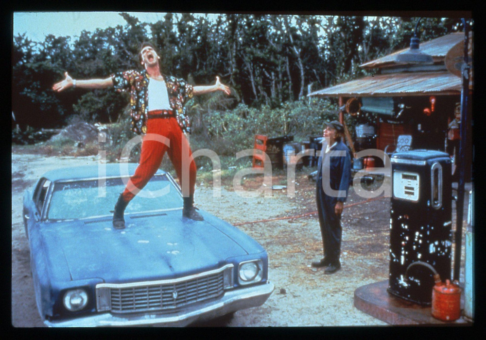 35mm vintage slide* 1994 ACE VENTURA: PET DETECTIVE Jim CARREY in una scena *